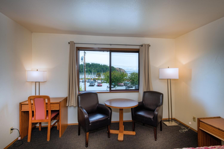 Others 4, Cap Sante Inn, Skagit
