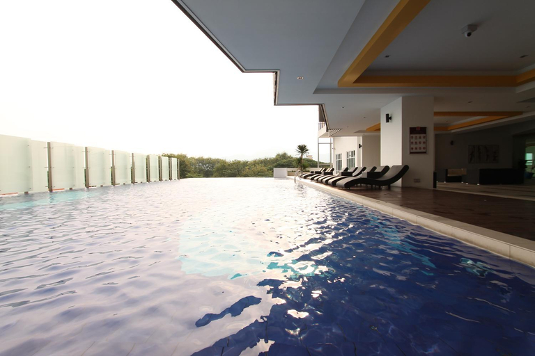Swimming Pool 9