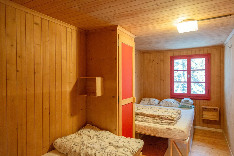 Bedroom 2, Kunst- und Naturfreundehaus Brunig, Obwalden