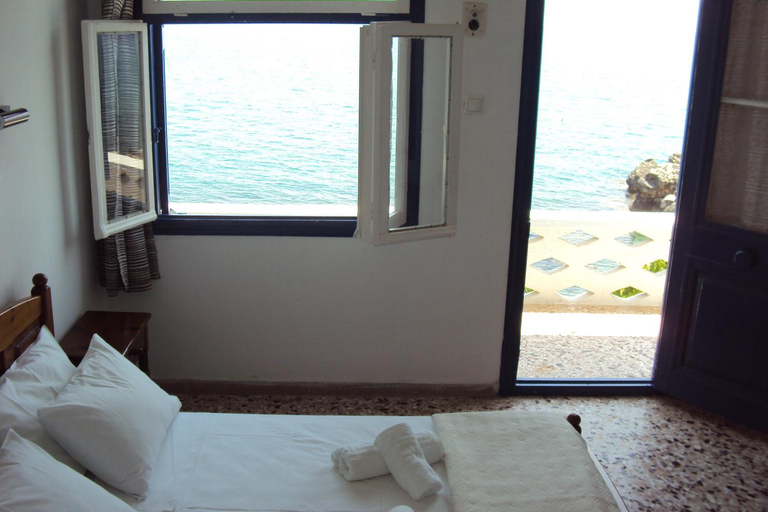 Bedroom 3, Chrisopetro Rooms, North Aegean