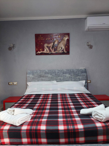 Others 3, GEX Guest House, Tiranës