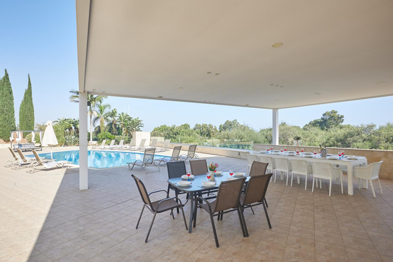 Garden, Sparta Luxury Villa