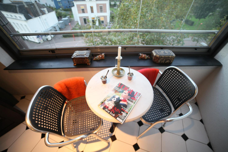 Others 4, B&B de singel, Utrecht