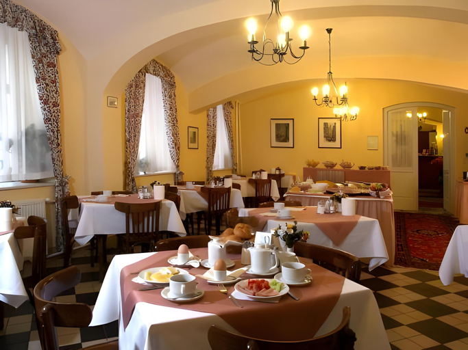 Food & Drinks 5, Hotel Graf Stadion, Wien