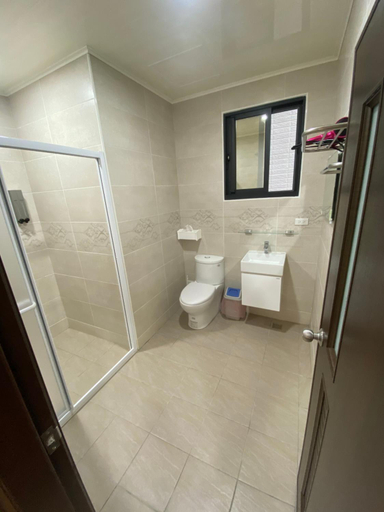 Others 5, Enjoy House, Penghu