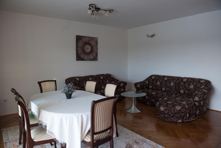 Others 5, Dubis House, Zemunik Donji