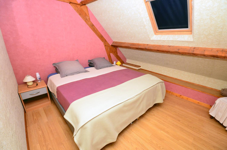 Bedroom 10