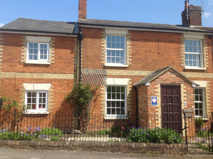 Others 5, The Old Dairy, Buckinghamshire
