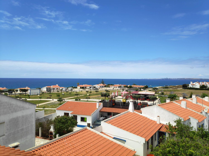 Others 4, Apartamento Rosa, Sines