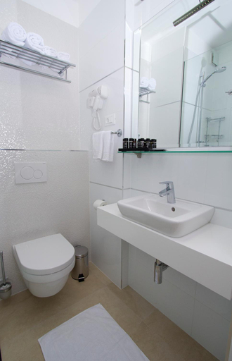 Bathroom 2, Luxury Apartment Split with pool, Split