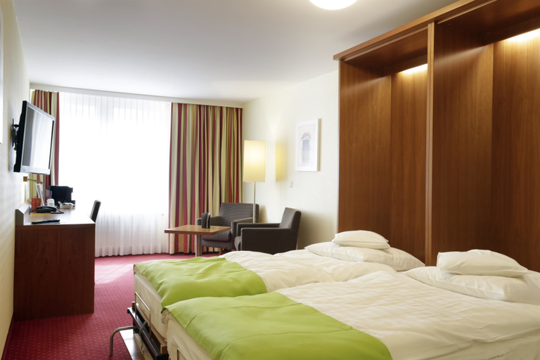 Bedroom 2, Best Western Plus Hotel Bahnhof, Schaffhausen