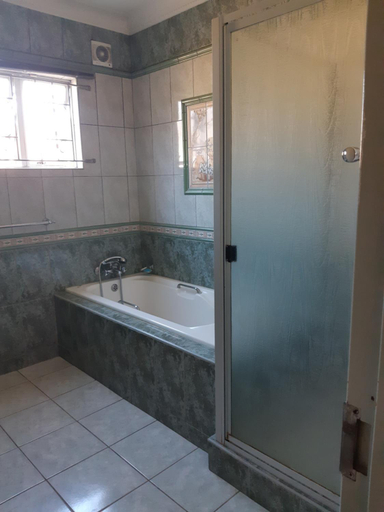 Bathroom 4, Angela's Place, eThekwini