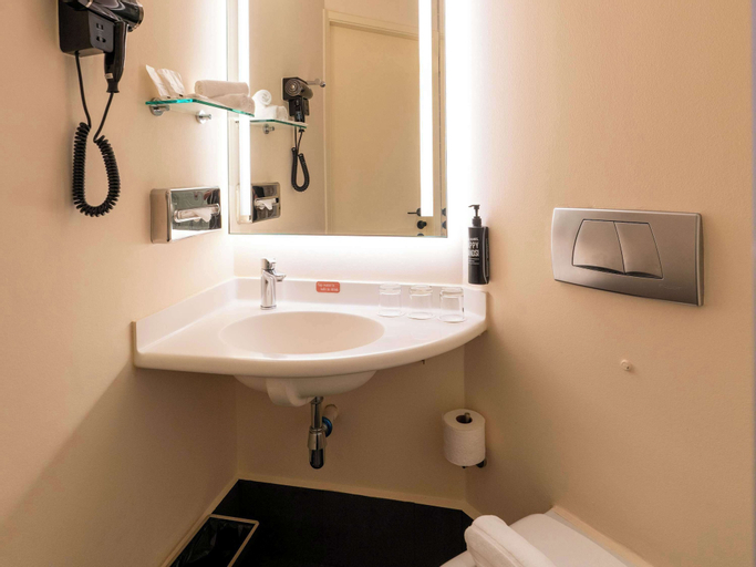 Bathroom 3