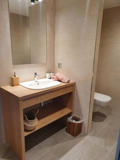 Bathroom 8