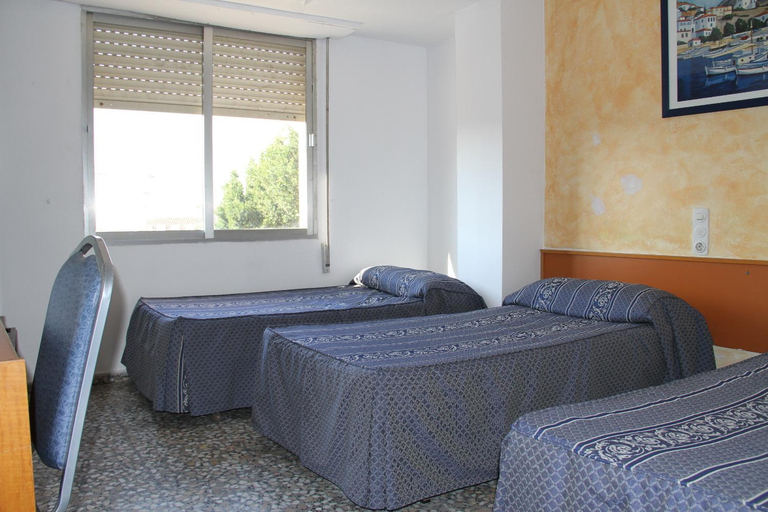 Others 4, Hostal Mengual, Valencia