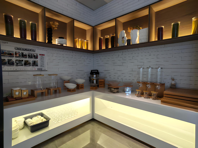 Food & Drinks 4, Echarm Hotel Guangzhou Tianpingjia Metro Station 520 Information Port, Guangzhou