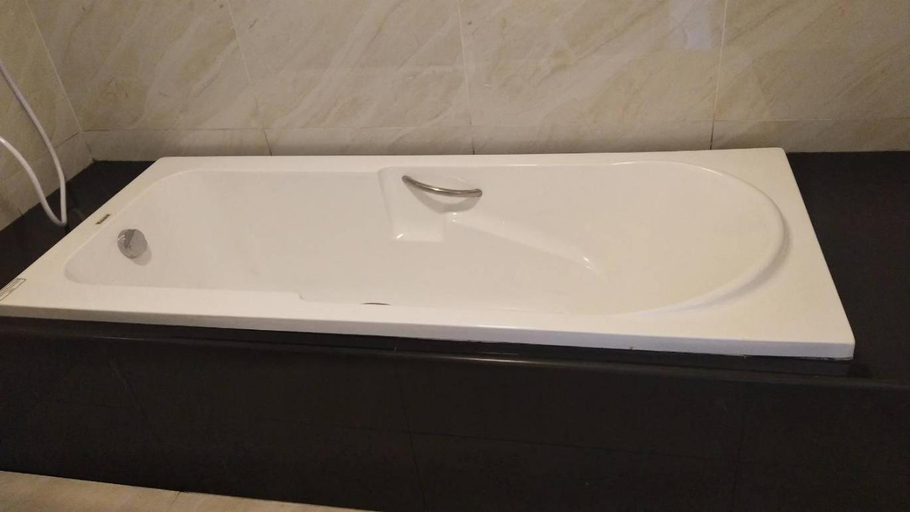 Bathroom 19