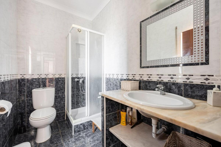 Bathroom 3, Local Guesthouse, Vila do Bispo