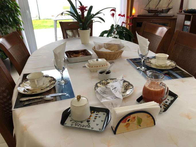 Food & Drinks 4, Chez Yolande, Finistère