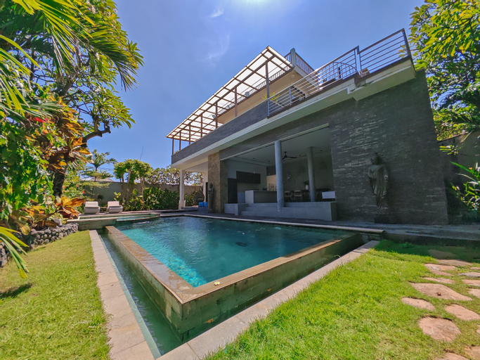 Swimming Pool 14