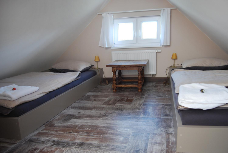 Bedroom 13