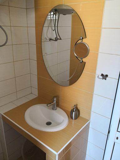 Bathroom, Apartments Montenegrina