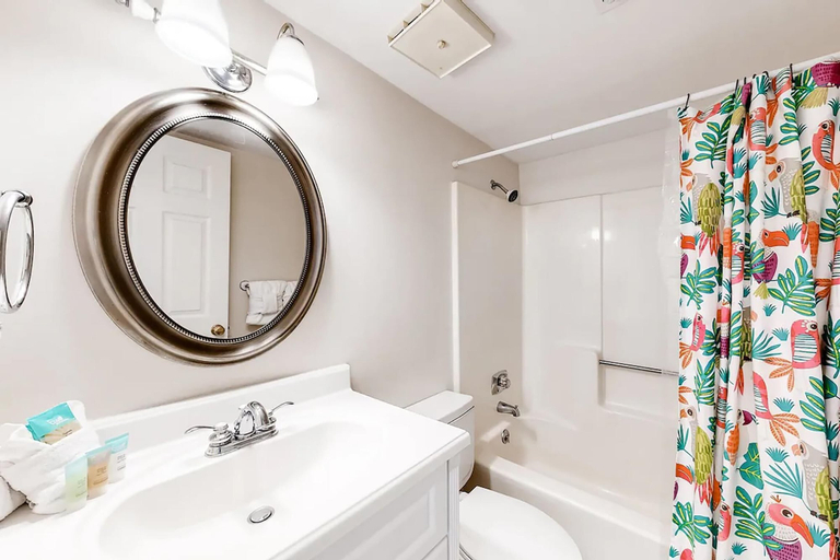 Bathroom 3, Emerald Surf 106, Escambia