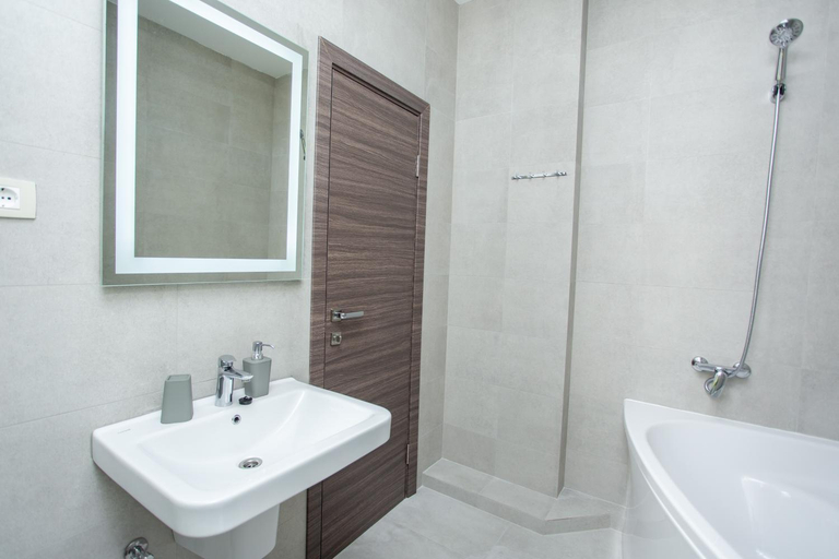 Bathroom 3, Greendoor Arcadia, Odes'ka