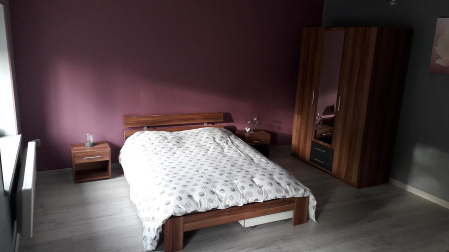 Bedroom 1, Gite le Magnolia, Vosges