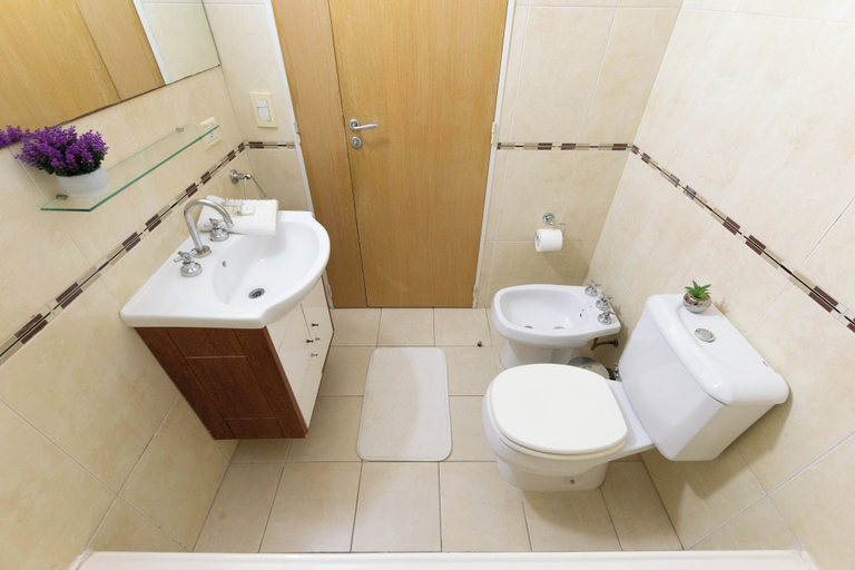 Bathroom 4, MOT Ravignani 2255, Distrito Federal