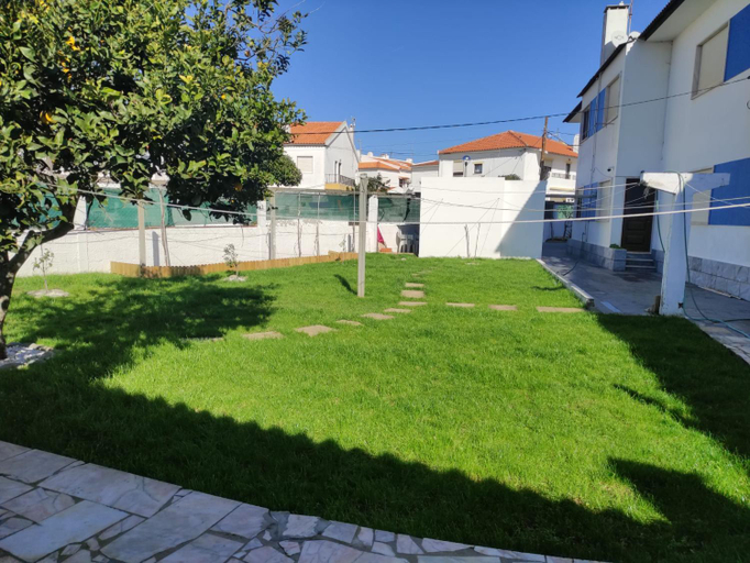 Others 5, Apartamento Rosa, Sines