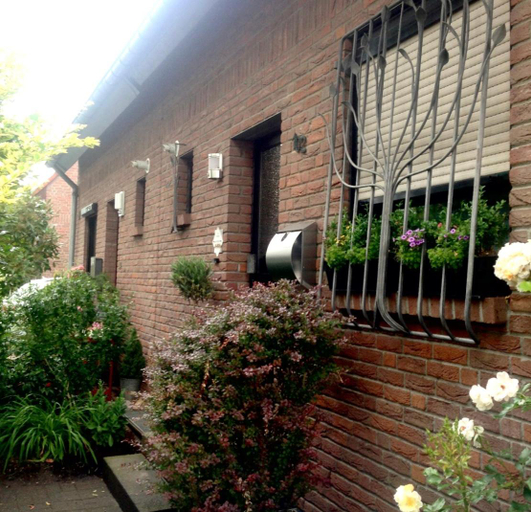 Others 5, Sweet Home, Viersen