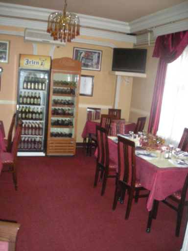 Food & Drinks