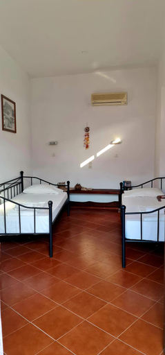 Bedroom 2, Lindos centre studios, South Aegean