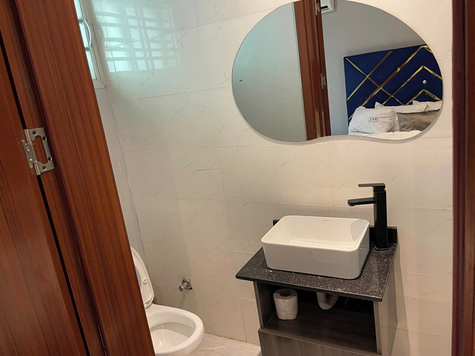 Bathroom 4, House 919 Suites And Apartments, AbujaMun