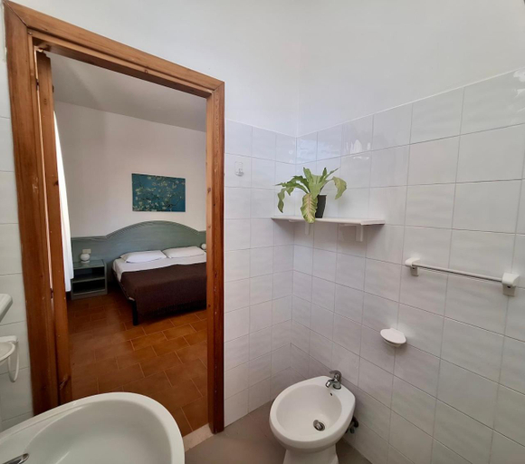 Bathroom 2, Case con piscina - Residence Amica, Foggia