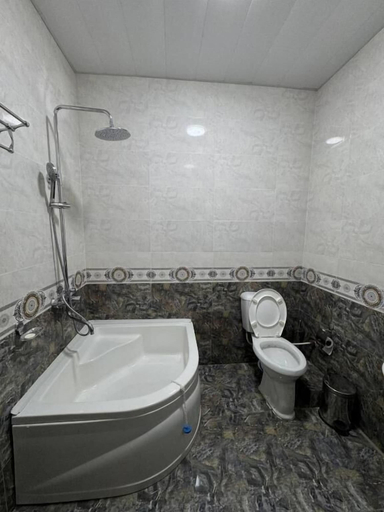 Bathroom 3, Humoyunshox Hotel, Tomdi