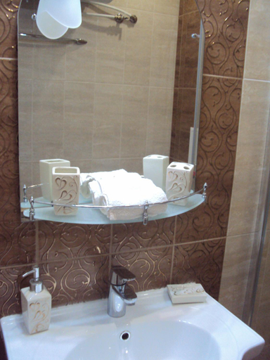 Others 5, Apartment Alyosha, Burgas
