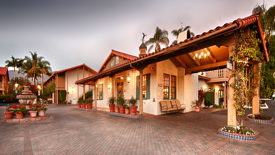 Exterior & Views 2, FOUND Hotels, Santa Barbara, Series by Marriott, Santa Barbara
