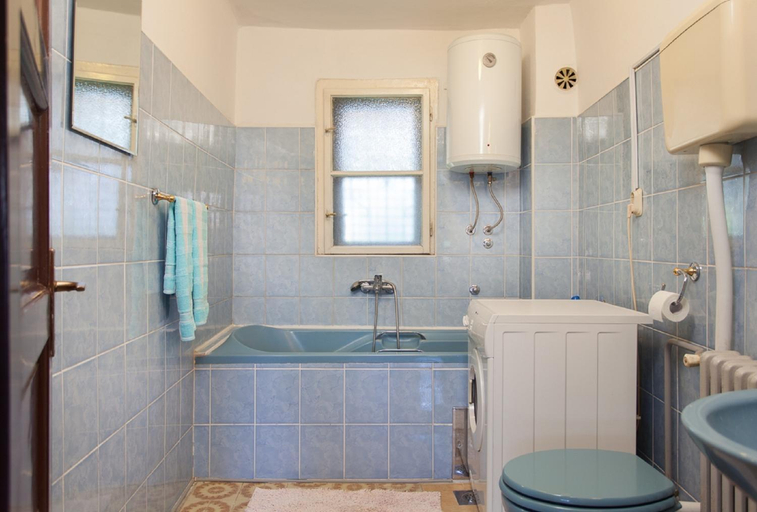 Bathroom 3, Guesthouse Nina, Sarajevo