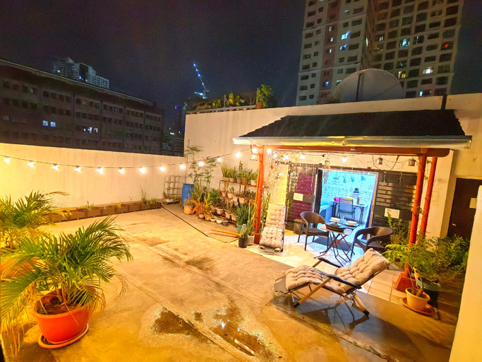 Rooftop Condo Makati, Makati City