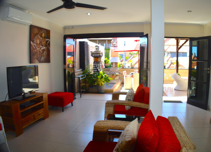 Others 4, Villa Taluh, Denpasar