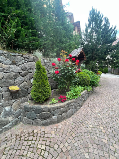 Others 4, Residence Burghof, Bolzano