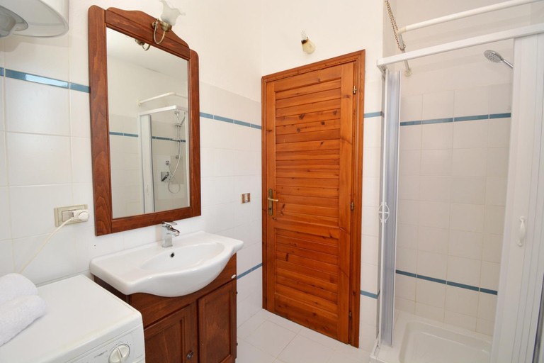 Bathroom 2, Appartamenti Cormorano, Nuoro