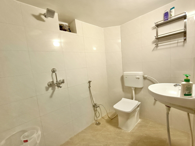 Bathroom 2, Maltis Cozy Nest, Varanasi