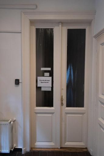 4, Standard Apartment by Hi5 - West End Center, Budapesti