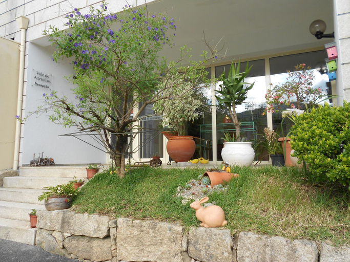Exterior 6
