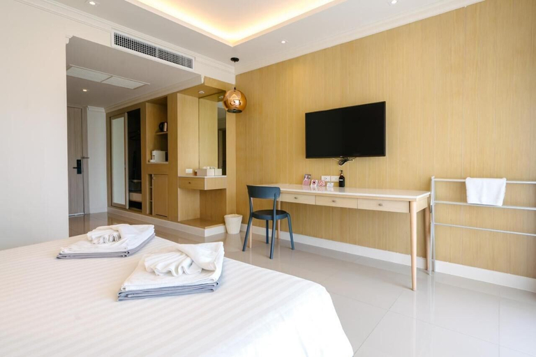 Bedroom 3, Jomtien Sands Residence - Beachfront, Relax & Amazing Seafood Dining, Pattaya