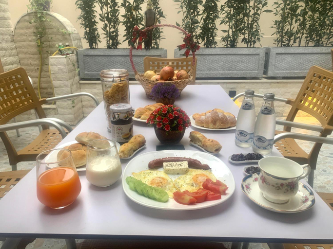 Food & Drinks 5, BELUX HOTEL, Tirana