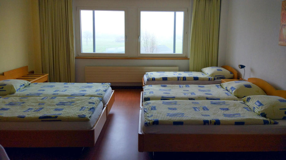 Bedroom 4, Hotel Stans-Sud, Nidwalden